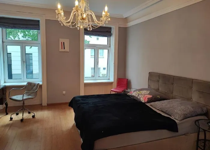 Appartement With Unique 40m2 Garden & Self Check In Wenen