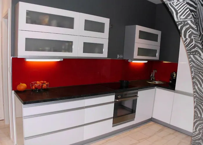 Appartement With Unique 40m2 Garden & Self Check In Wenen